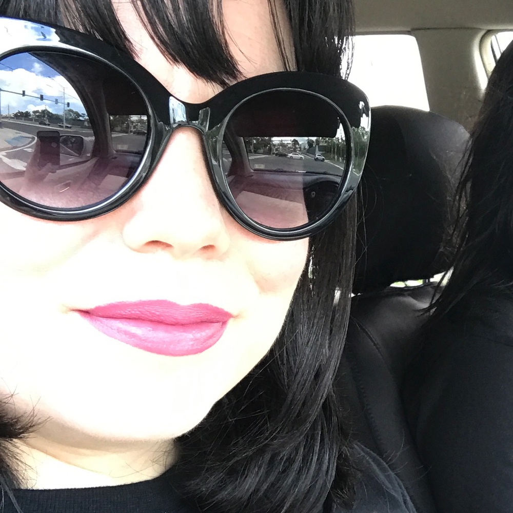 Meet your Posher, Jenn